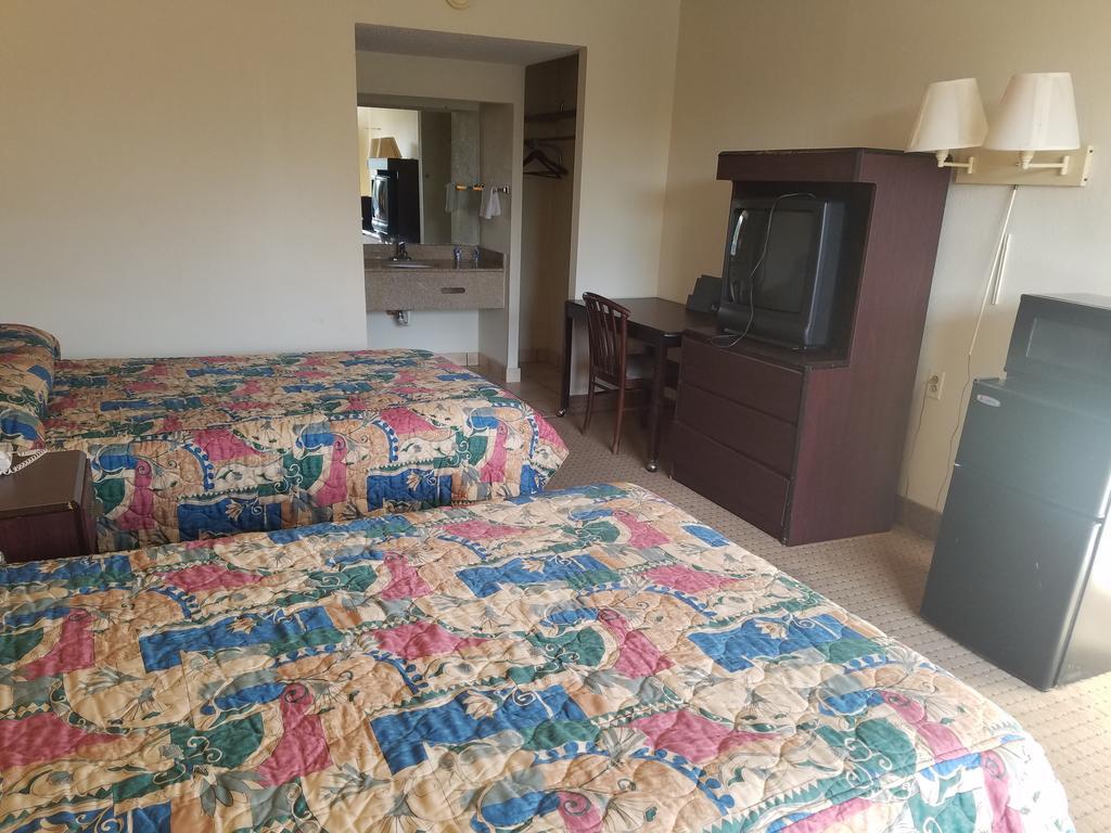 American Inn Skippers/Emporia Area المظهر الخارجي الصورة
