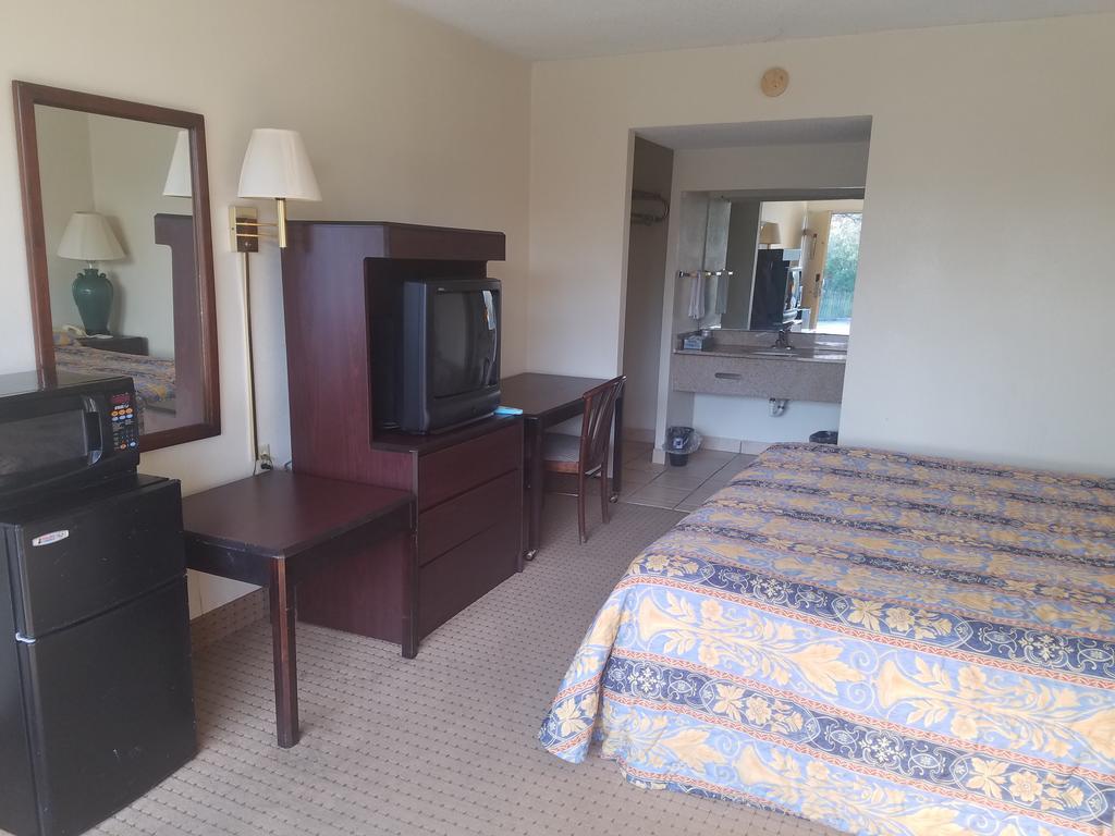 American Inn Skippers/Emporia Area المظهر الخارجي الصورة